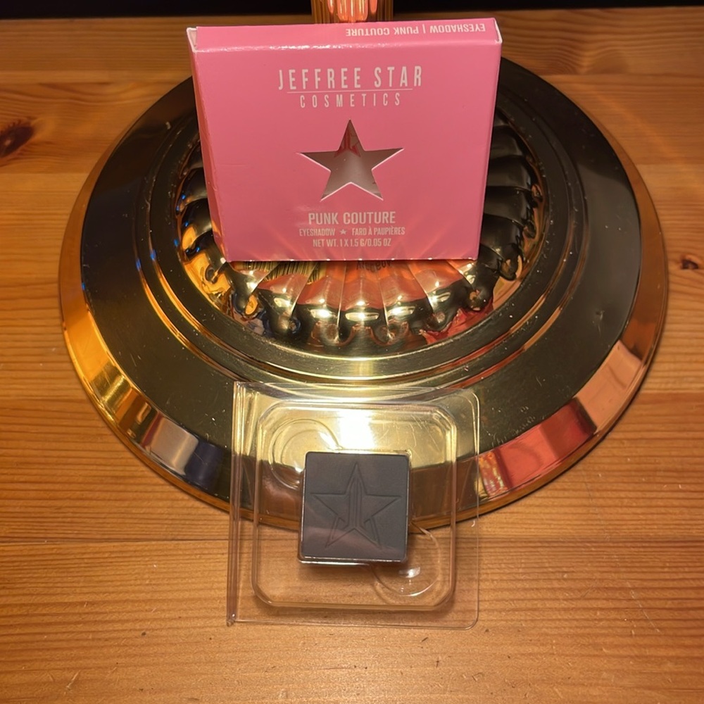 Eyeshadow Artistry Single by JEFFREE STAR COSMETICS in Punk Couture NWT
